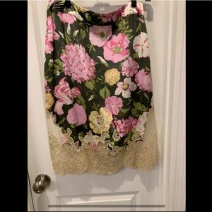 Valentino RED Floral & Lace Pencil Skirt Size 42